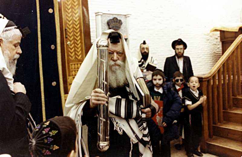 File:הרבי בפורים.jpg